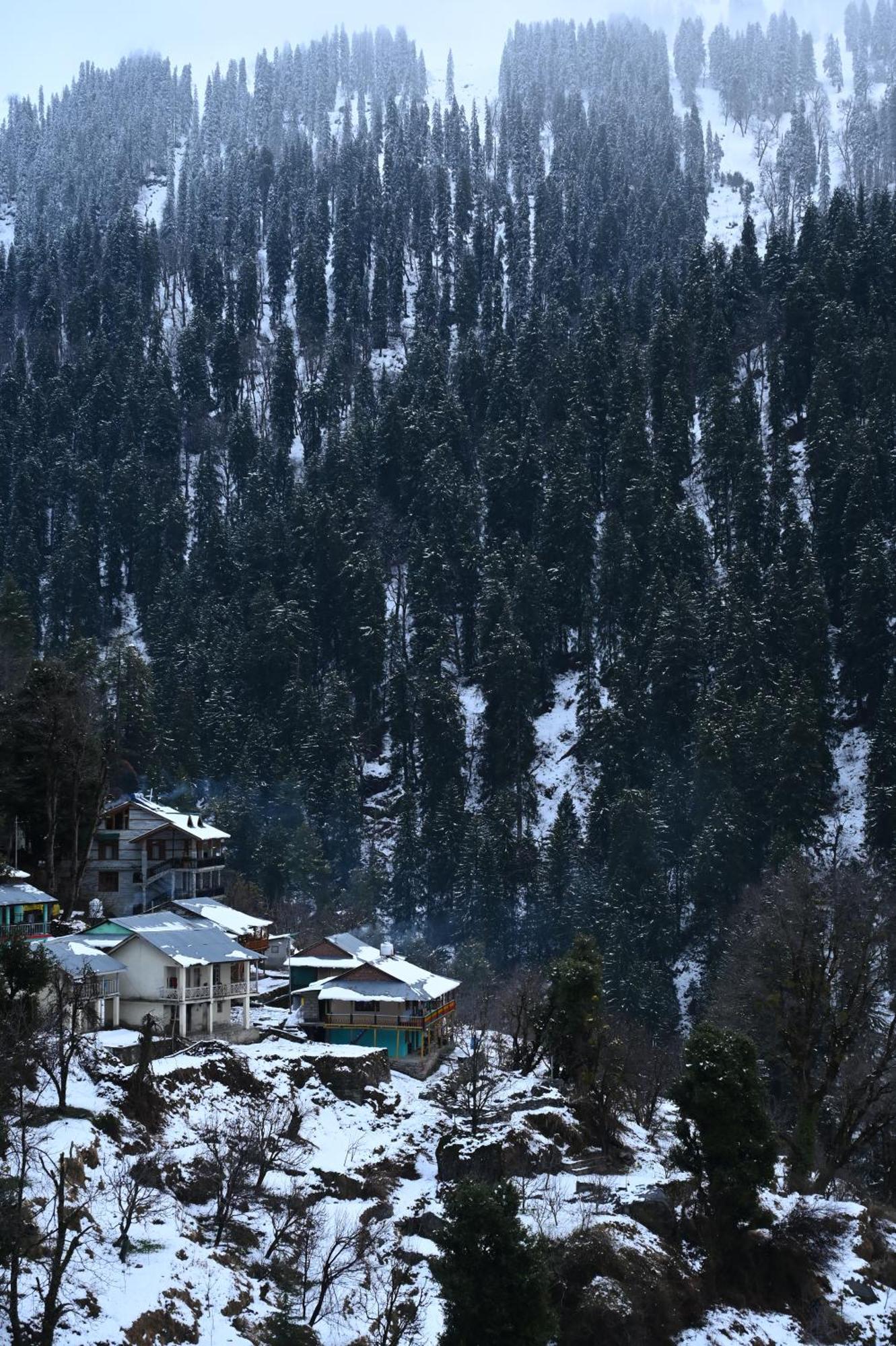 Ahorastays Manāli Exterior foto